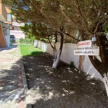 Plazh Rrota E Kuqe * Durres